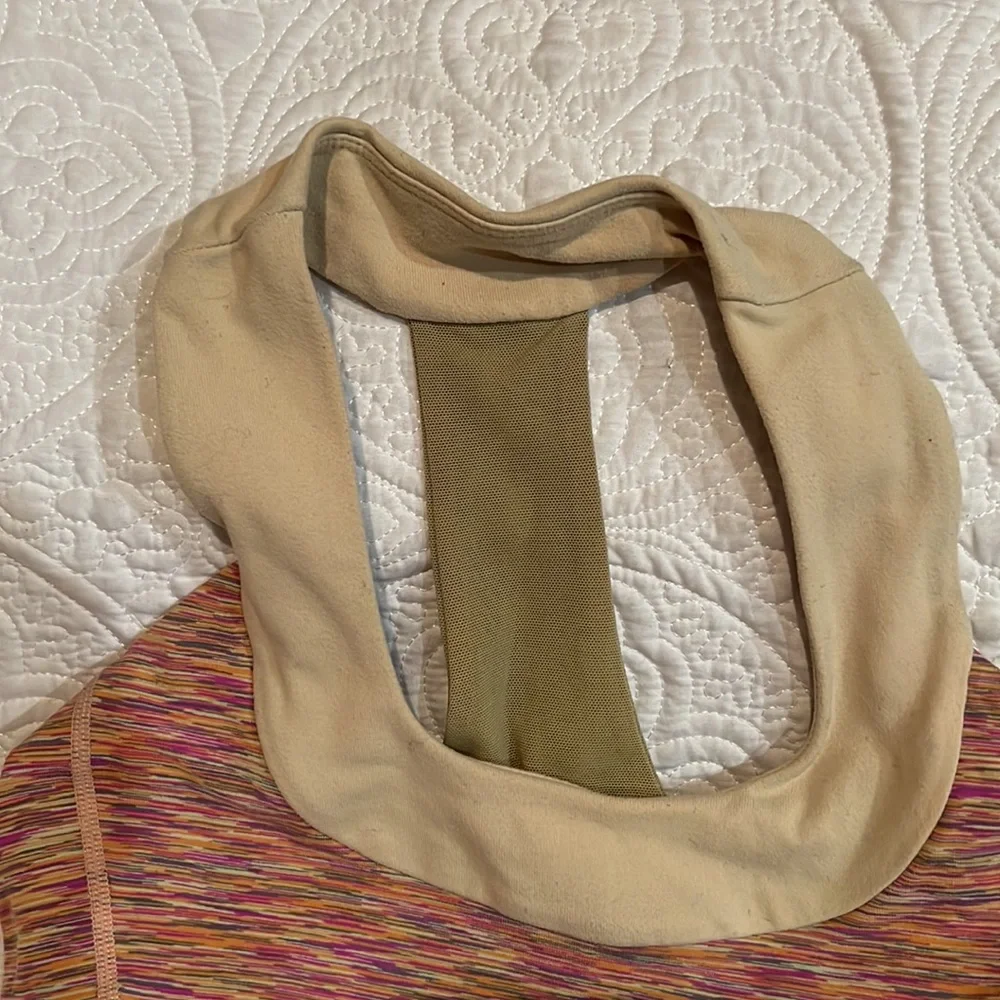 Lululemon athletica scoo neck tank, size 4 - Picture 2 of 13